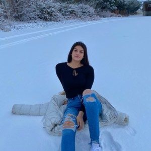 Meet your Posher, Iris